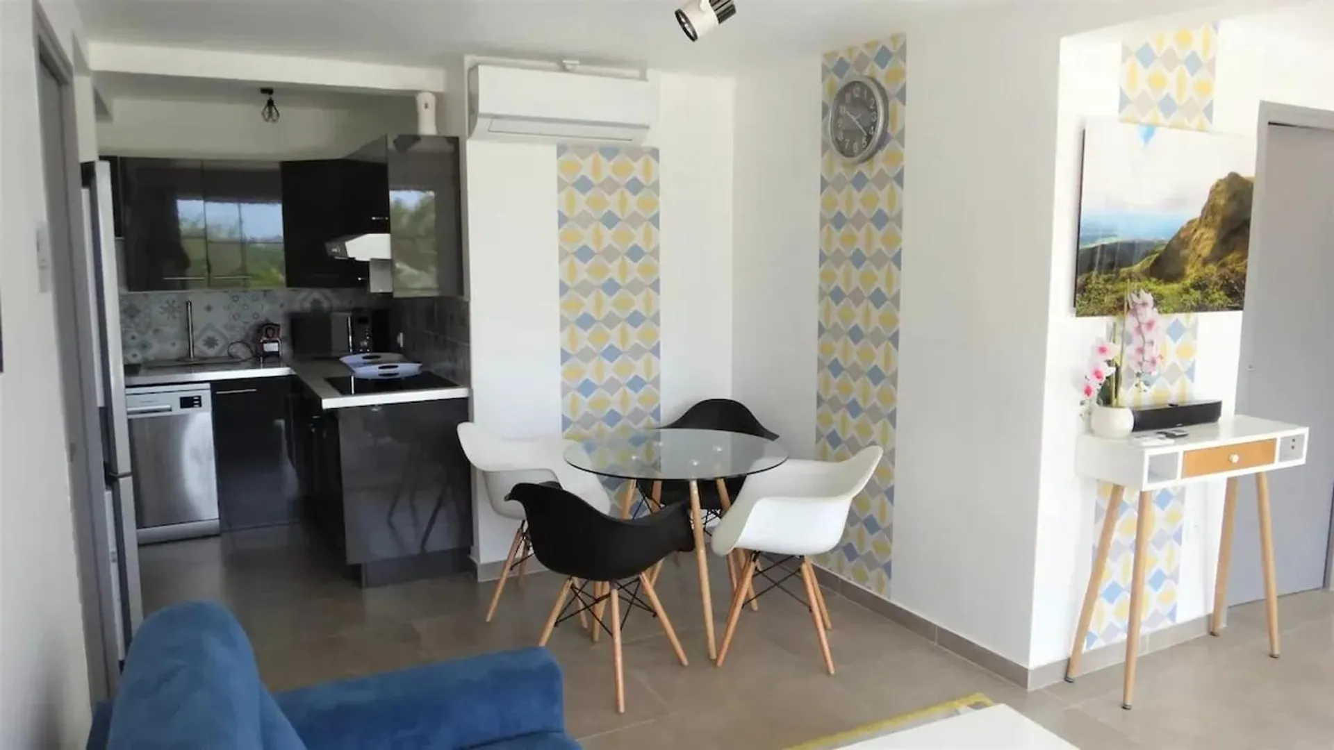 La Trinité Seaside Villa: 2-Bedroom with Pool and Garden 0*, La Trinite Martinique